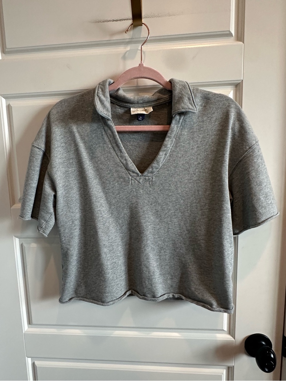 Universal Thread Collared V-Neck Sweatshirt Crop Blouse